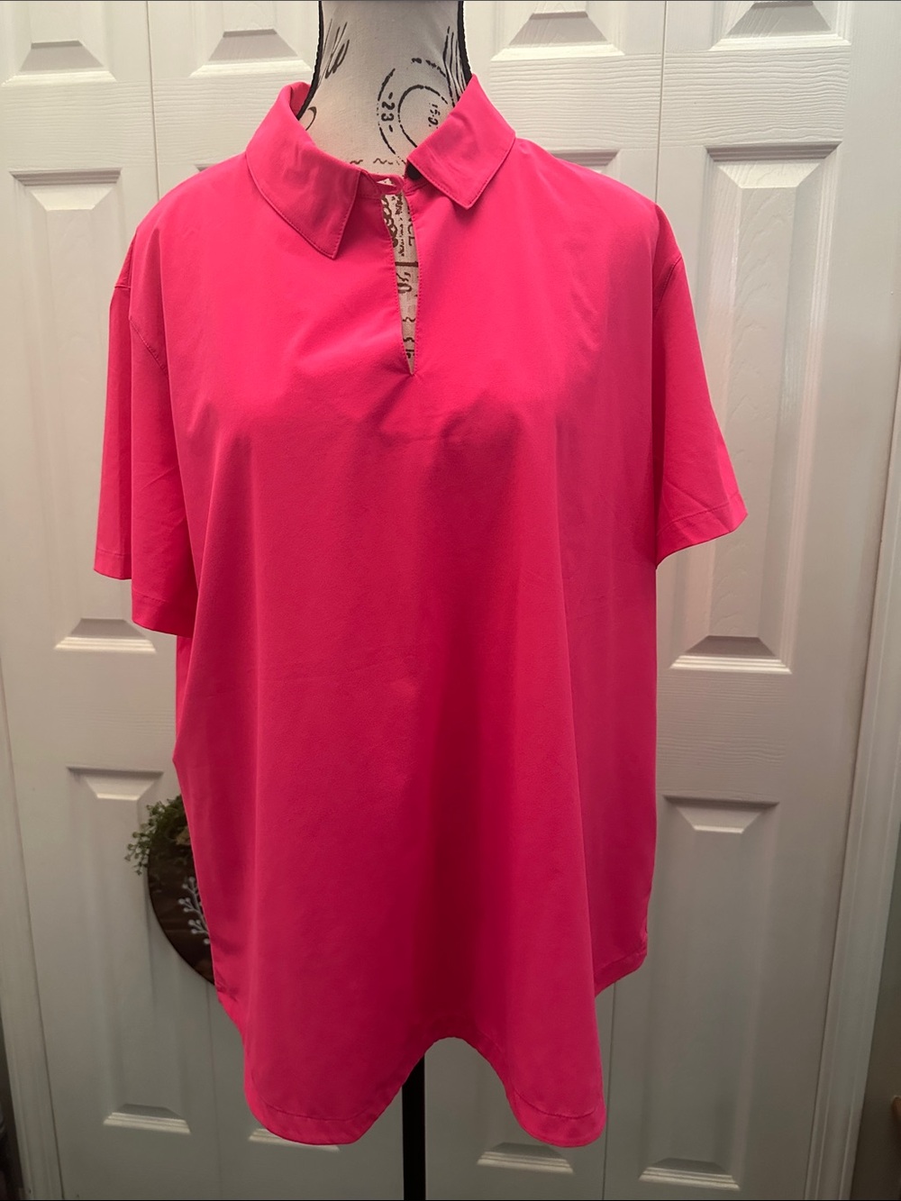 Women’s Nike Dri-Fit Collared Shirt, Sz XXL Hot Pink